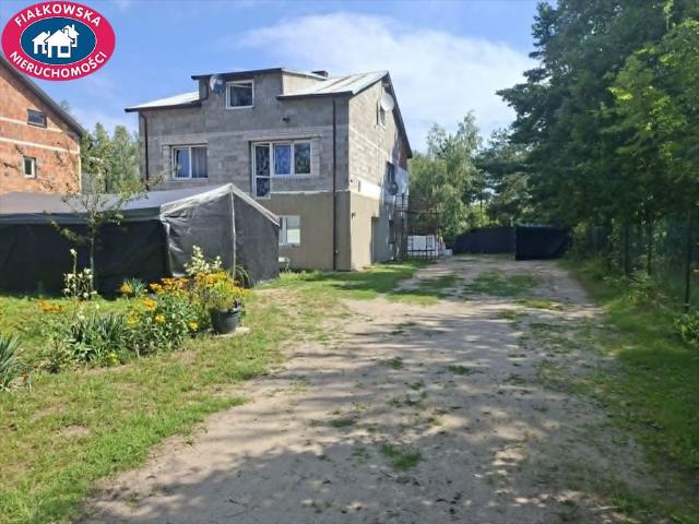 Przestronny dom 220 m² z ogrodem w Jesionce