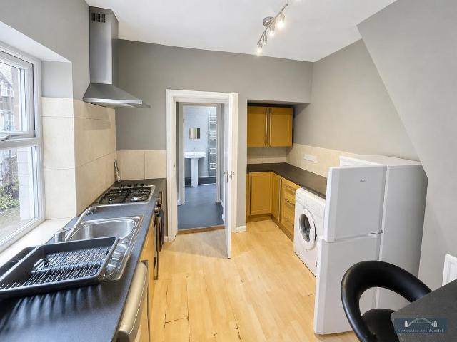 Jesmond, Newcastle Upon Tyne NE2, 2 bed flat to rent, £1,150 pcm | PrimeLocation
