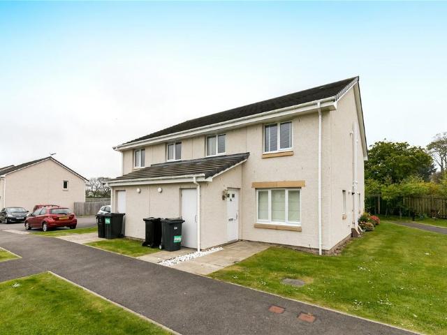 Jesmond Grange, Bridge Of Don. 2 bed terraced house to rent £880 pcm £203 pw