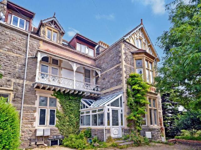 Jesmond Road, Clevedon 2 bed flat to rent £1,050 pcm £242 pw
