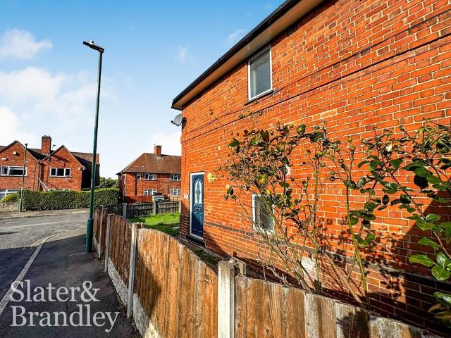 Jesmond Road, Nottingham. 3 bed end of terrace house to rent £995 pcm £230 pw