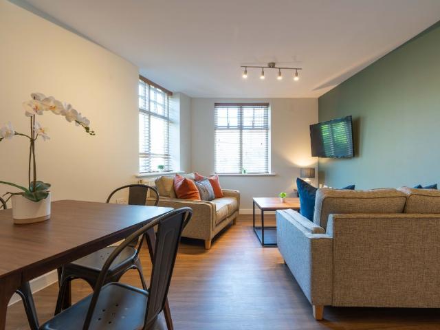 Jesmond Road, Newcastle NE2, 4 bed flat to rent, £719 pppm | PrimeLocation