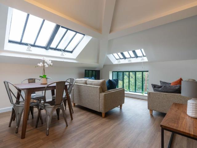 Jesmond Road, Newcastle NE2, 4 bed flat to rent, £737 pppm | PrimeLocation