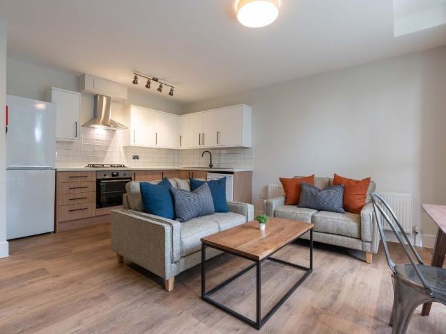 Jesmond Road, Newcastle NE2, 4 bed flat to rent, £758 pppm | PrimeLocation