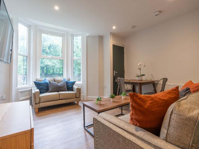 Jesmond Road, Newcastle NE2, 5 bed flat to rent, £736 pppm | PrimeLocation