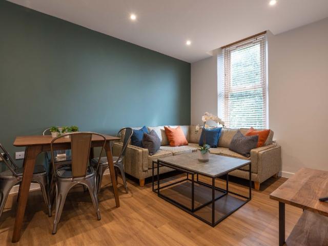 Jesmond Road, Newcastle NE2, 5 bed flat to rent, £750 pppm | PrimeLocation