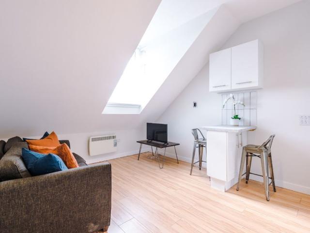Jesmond Road, Newcastle NE2, Studio to rent, £1,083 pppm | PrimeLocation