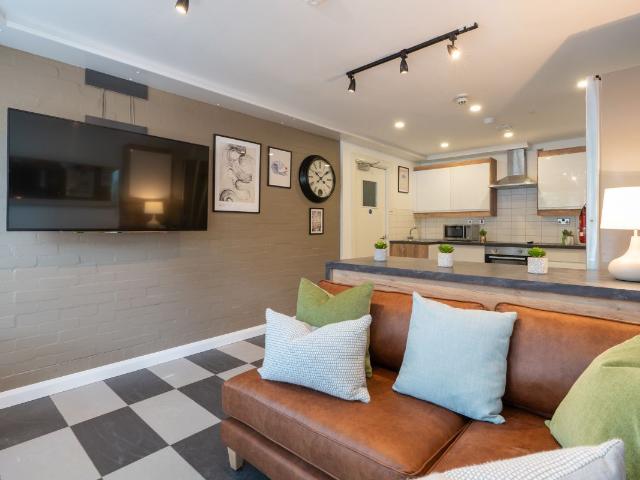 Jesmond View, Newcastle NE2, 5 bed flat to rent, £537 pppm | PrimeLocation