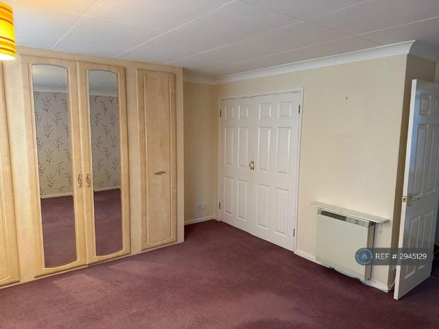Jesson Court, Walsall, WS1 2 bed flat to rent £950 pcm £219 pw
