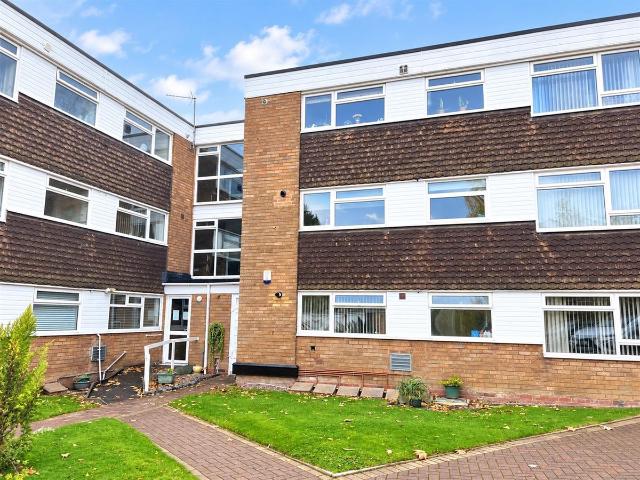 Jesson Close, Walsall WS1, 2 bed flat to rent, £875 pcm | PrimeLocation