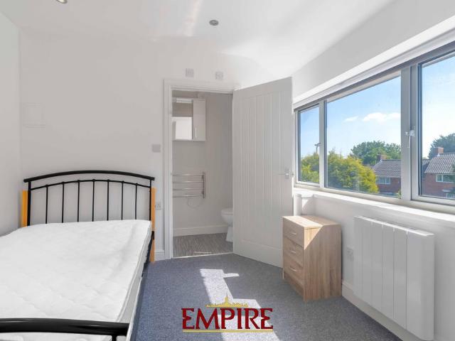 Jesson Road, Birmingham, B75 7ED 1 bed in a house share to rent £550 pcm £127 pw