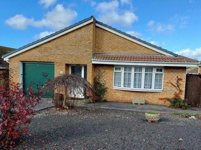 Jessopp Avenue, Bridport, 2 Bedroom Bungalow
