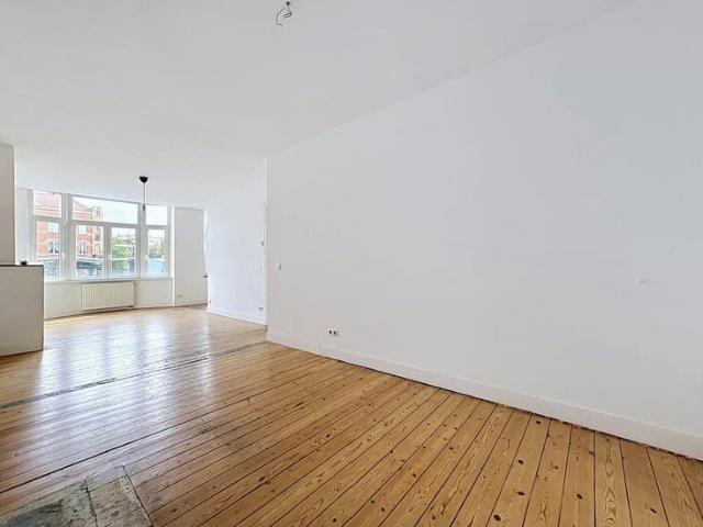 JETTE: 3 bedroom triplex