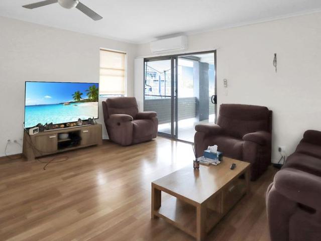 Jetty Apartment Living!