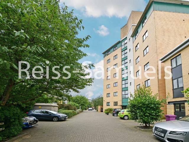 Jetty Court, Oldbellgate, Canary Wharf, Docklands, London E14, 2 bed flat to rent, £2,253 pcm | PrimeLocation
