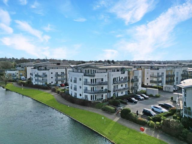 Jetty House, Bridge Wharf, Chertsey, Surrey KT16, 2 bed flat to rent, £1,850 pcm | PrimeLocation
