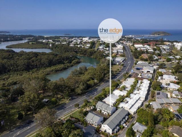 Jetty Lifestyle Living Walk to Beach, CafÃÂ©s & Harbour.