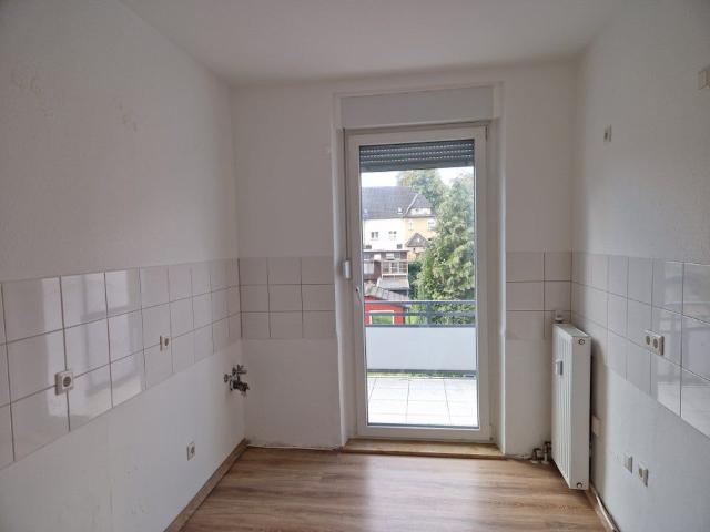 Jetzt Termin vereinbaren! Individuelle 2 Zimmer Whg. mit Balkon