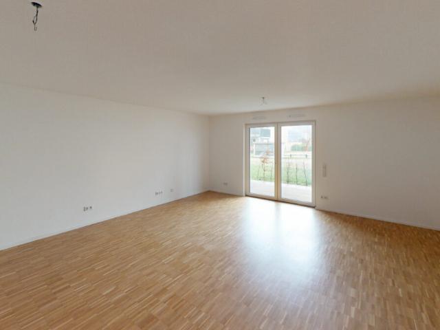 Jetzt Umzugsbonus sicher* | Mehr als nur 2 Zimmer! Helle EG Wohnung mit EBK und Terrasse