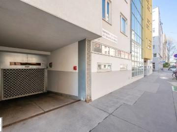 JETZT VORMERKEN: 4 Zimmer Neubauwohnung mit separater Küche und Süd Loggia ab 1.9.26