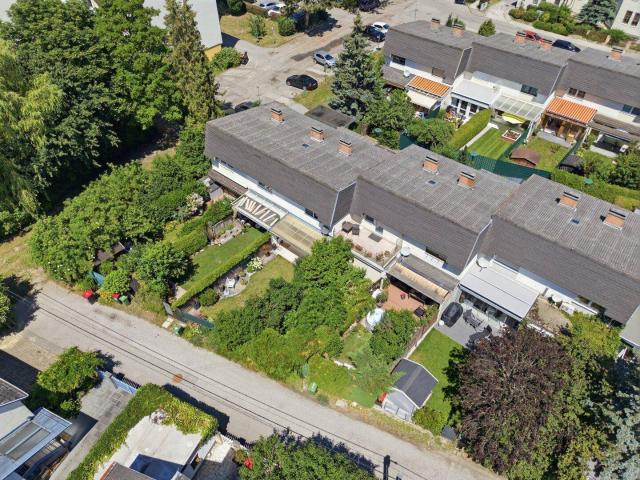Ihr Reihenhaus auf EIGENGRUND in Breitenfurt! GARTEN!