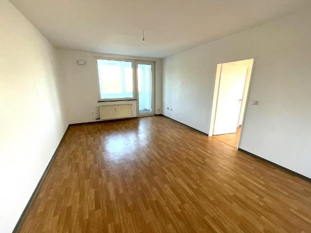 Jetzt zugreifen! Gepflegte 2,5 Zimmer Wohnung mit Loggia in Wolfsburg Vorsfelde