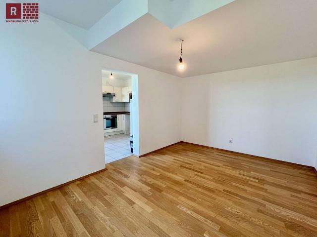 Charmante 2 Zi Whg mit Balkon in begehrter Dornbusch Lage ideal für Singles und Berufstätige
