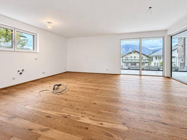 JETZT ALS 4 ZIMMER WOHNUNG VERFÜGBAR! 125 m² Gartenwohnung mit See und Traunsteinblick 150 m bis zum See!