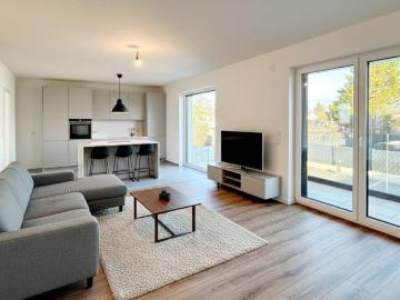Moderne Anlagewohnung mit Balkon und Stellplatz !