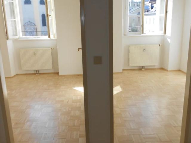JETZT BESICHTIGEN! Sonnige 2 Zimmer Citywohnung Pfarrplatz 11, Top 6