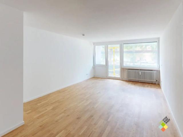 Jetzt einziehen: Attraktive 2 Zimmer Wohnung mit EBK in München