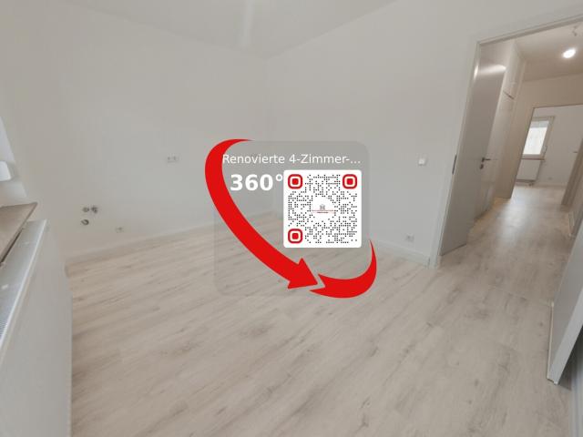 Jetzt einziehen! Frisch renovierte 4 Zimmer Wohnung mit Balkon & Gäste WC
