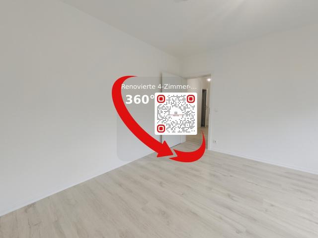 Jetzt einziehen! Frisch renovierte 4 Zimmer Wohnung mit Balkon & Gäste WC