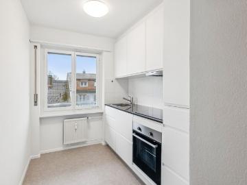Jetzt einziehen – frisch renovierte Wohnung ruhig, grün & zentral