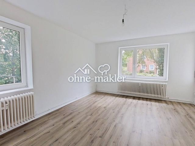 JETZT EINZIEHEN UND 1 KALTMIETE SPAREN: Helle 3 Zimmer Wohnung mit BALKON und WANNENBAD