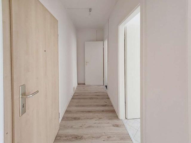 Jetzt einziehen und 1. Nettokaltmiete frei* kassieren! 1 Raum Wohn t raum für Dich! 35 m²!