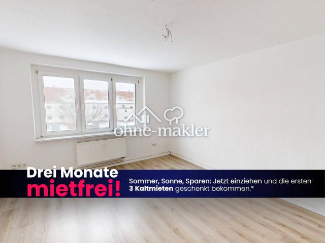 Jetzt einziehen und 3 NKM geschenkt bekommen*: Große 3 Zimmer Wohnung mit Wannenbad