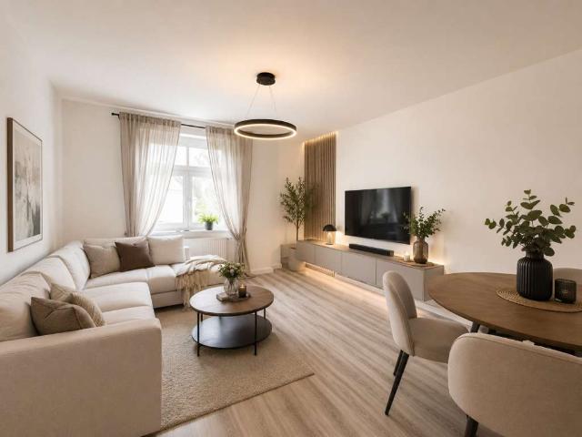 ERSTKLASSIGE 3 ZI. WOHNUNG MIT BALKON IM GEPFLEGTEN DENKMALOBJEKT