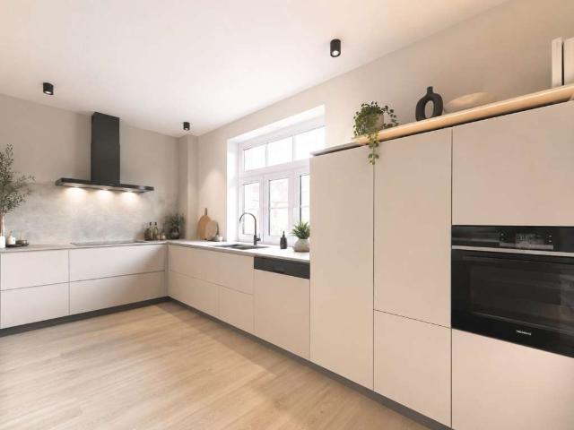 GUT GESCHNITTENE 3 ZI. WOHNUNG MIT BALKON IN SCHÖNER WOHNANLAGE