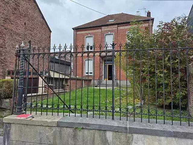 Jeumont 59460 Achat / Vente maison 10 pièces t10 au dernier étage terrasse
