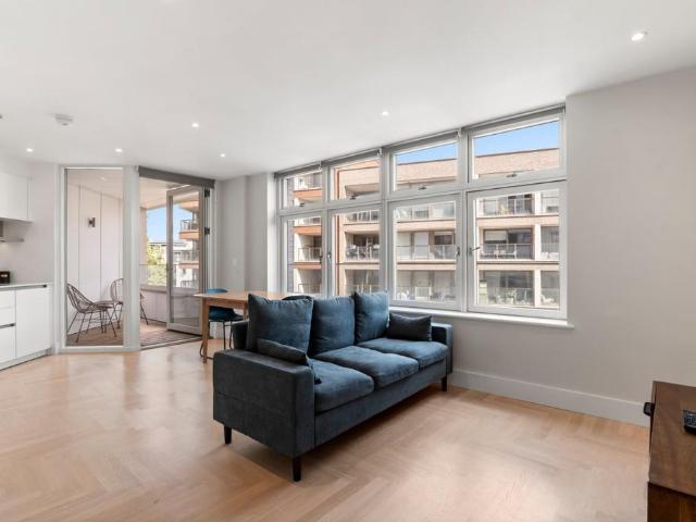 Jewel House, 5 Sterling Way, London, N7 1 bed flat to rent £3,200 pcm £738 pw