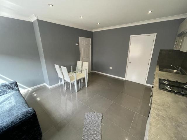 Jex Road, Norwich NR5, 4 bed property to rent, £1,850 pcm | PrimeLocation