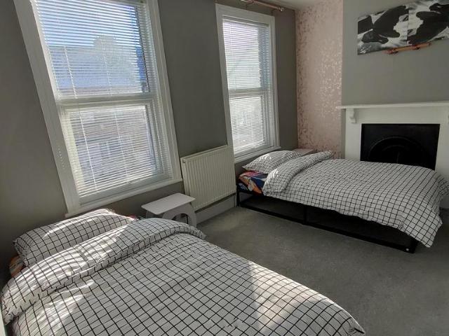 Jeyes Road, Gillingham ME7 2 bed terraced house to rent £2,300 pcm £531 pw