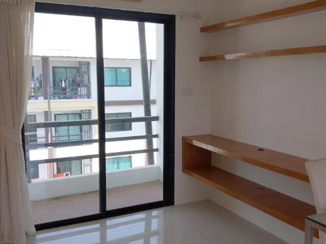 JK 6118: รัชพร เพลส ภูเก็ต