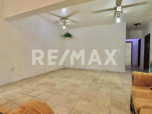 JHS Venta Casa en Arenal 4ta Sección, Venustiano Carranza, Ciudad de México