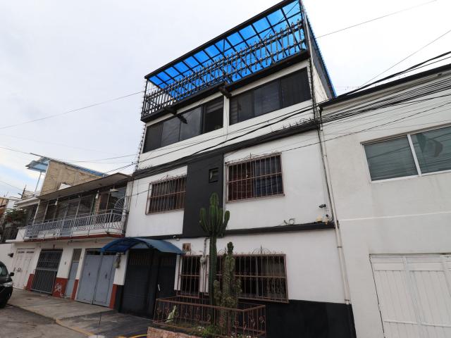 JHS Venta Casa en Colonia La Perla, Ciudad Nezahualcóyotl