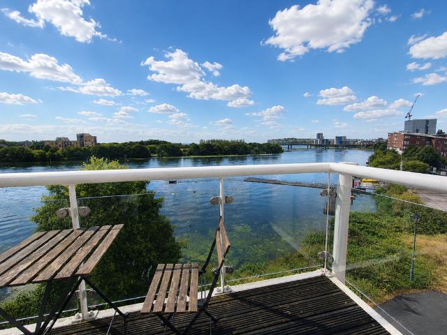 Jim Driscoll Way, Cardiff, CF11 2 bed apartment to rent £1,225 pcm £283 pw