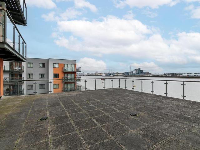Jigger Mast House, Mast Quay, London, SE18 5NH, United Kingdom | 2 bed apartment for rent #138990255 | Rentberry