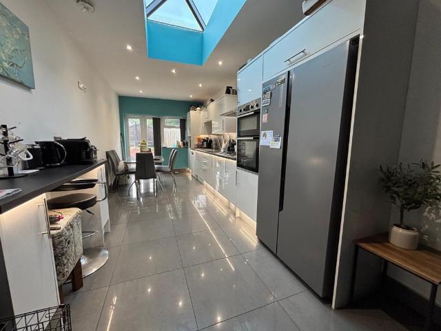 Jiggins Lane, Birmingham, B32 5 bed house to rent £1,850 pcm £427 pw
