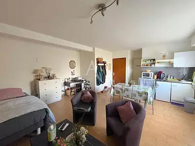 Jonzac 17500 Achat / Vente appartement 1 pièce t1